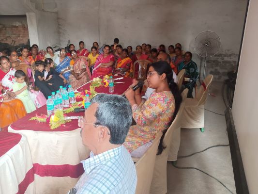 Cervical Cancer Screening for women in Rotary bus at Eruli Bazar, Nadia.